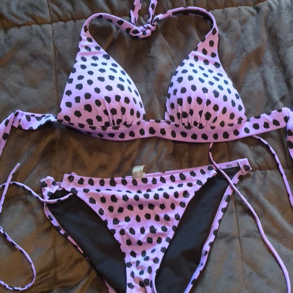 VS bikini